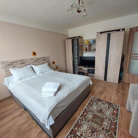 Amigohd Apartment Hunedoara Luaran gambar